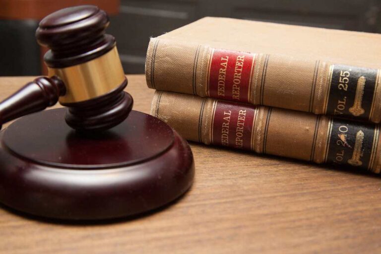 court gavel