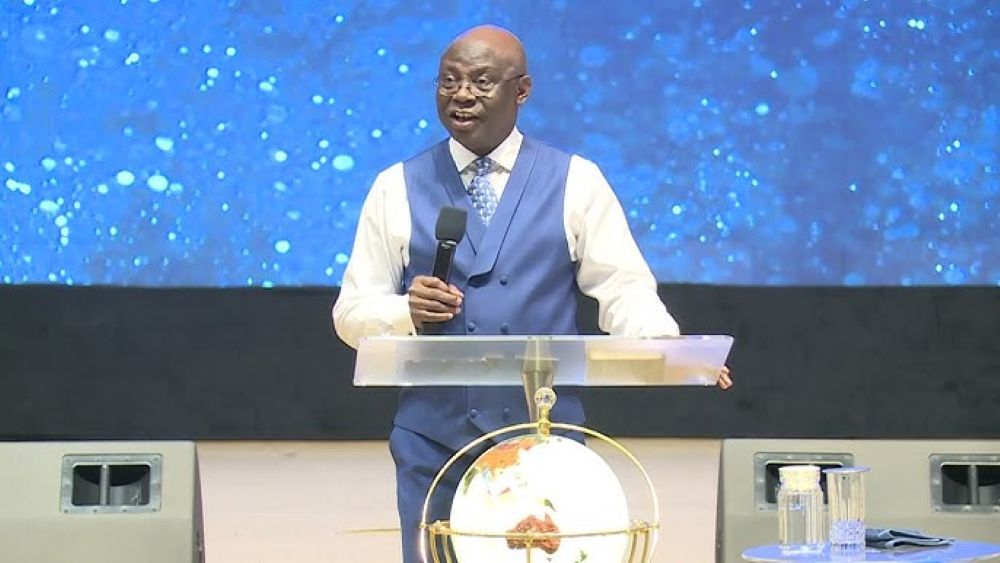 pastor tunde bakare