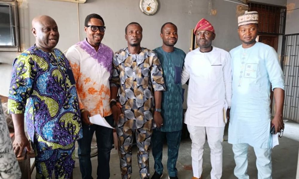 correspondents election