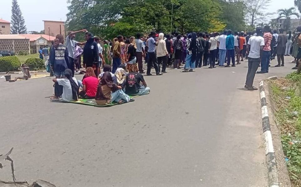 ui students protest