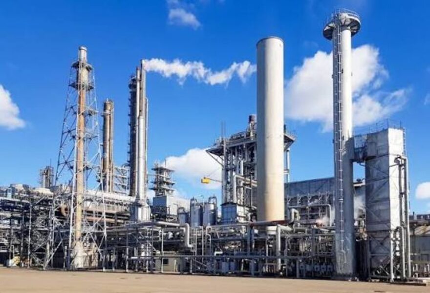 oil refinery