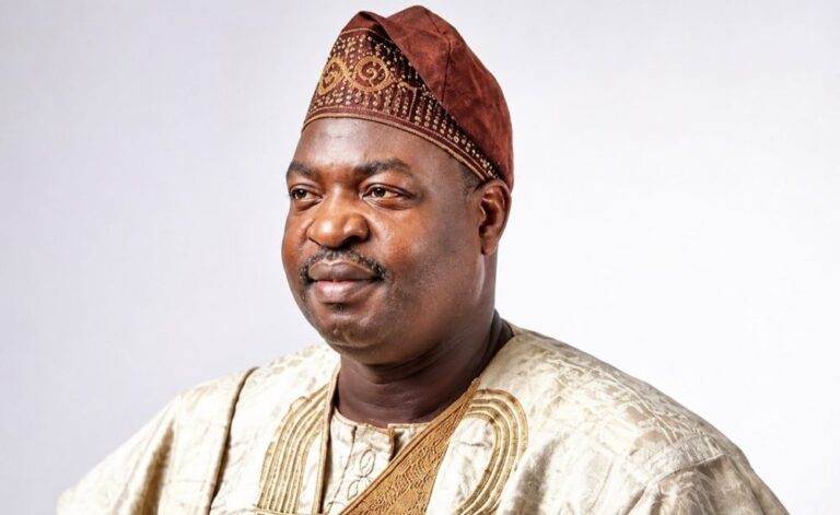 abayomi hunye